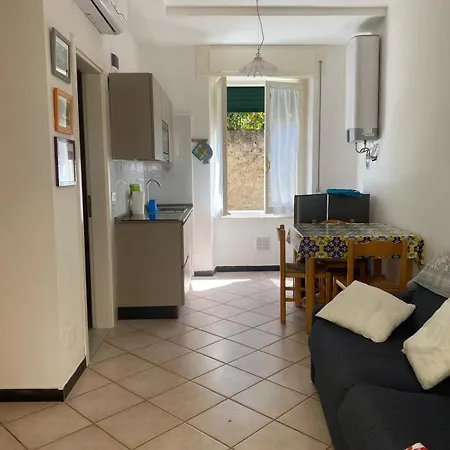 Bouganville House * Levanto