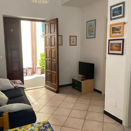 Bouganville House * Levanto