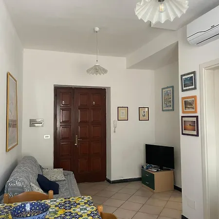 Apartment Bouganville House *